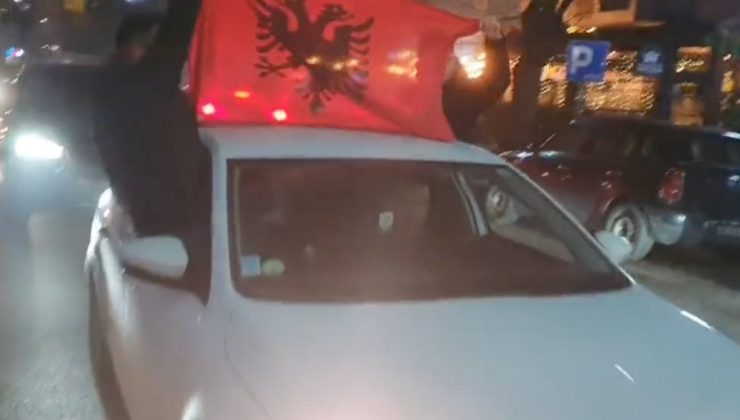 Kosova’da İsviçre’nin Sırbistan’ı mağlup etmesi kutlandı