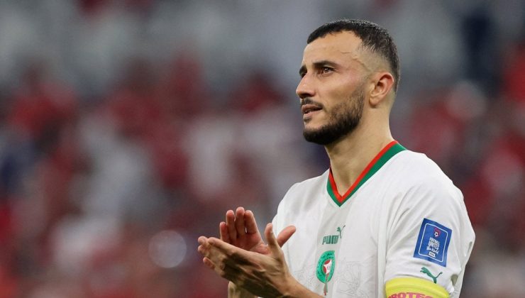 Romain Saiss, yeterli performansıyla öne çıkıyor