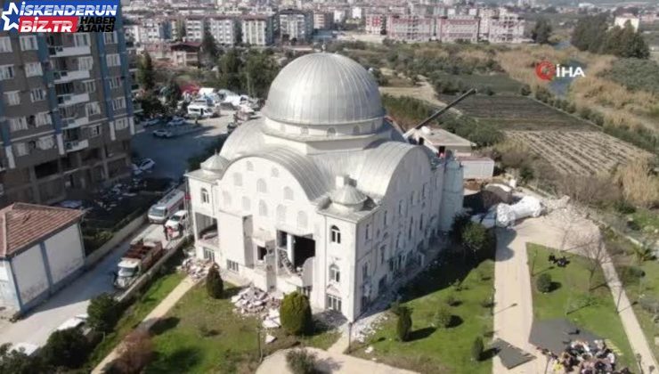 Hatay’da sarsıntı sonrası mescitler mahzun kaldı