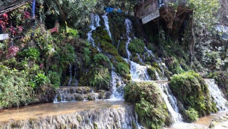 Sarsıntı sonrası Harbiye Şelalesi’nin suyu azaldı