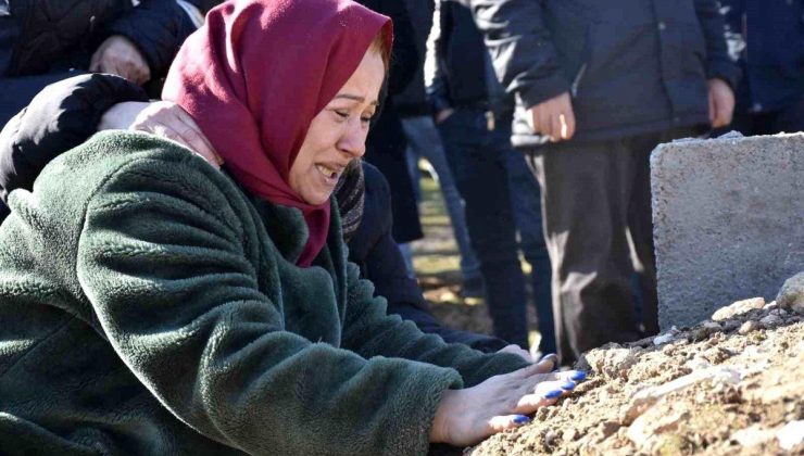 Sarsıntıda hayatını kaybeden 3 vatandaş Mardin’de toprağa verildi