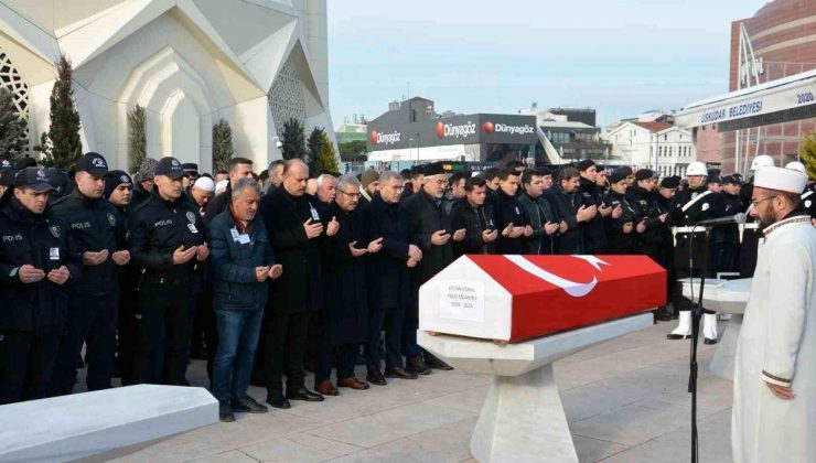 Sarsıntıda hayatını kaybeden polis memuru Sultanbeyli’de toprağa verildi