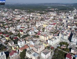 Sarsıntının ortasındaki bu ilçedeki tek bina bile yıkılmadı