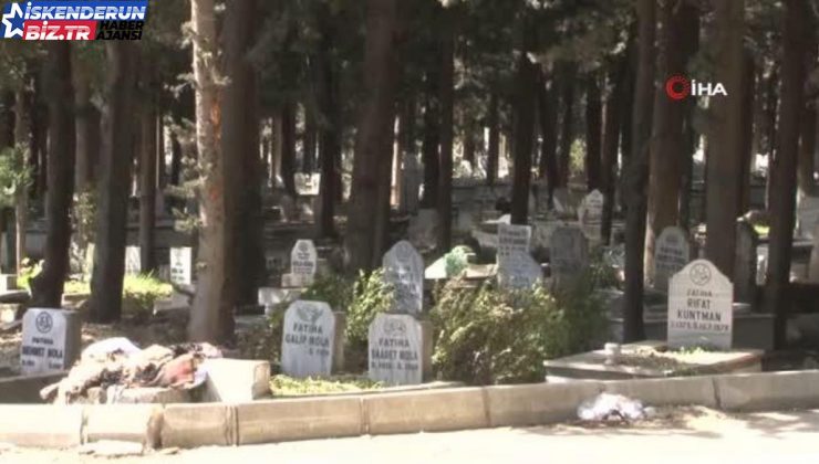 Sarsıntının vurduğu Hatay’da mezarlıklar da ziyan gördü