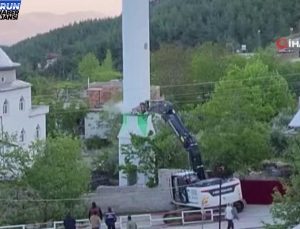 Hatay’ın en uzun minaresi bu türlü yıkıldı