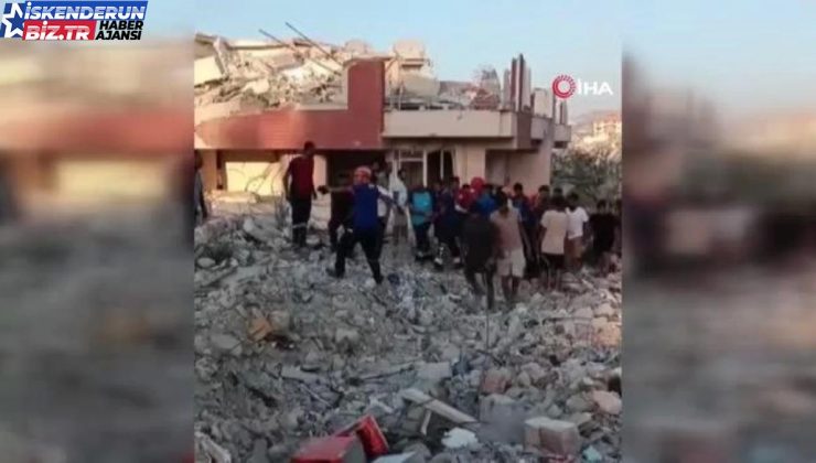 Hatay’da yıkım yapan iş makinasının üzerine bina devrildi: 1 yaralı