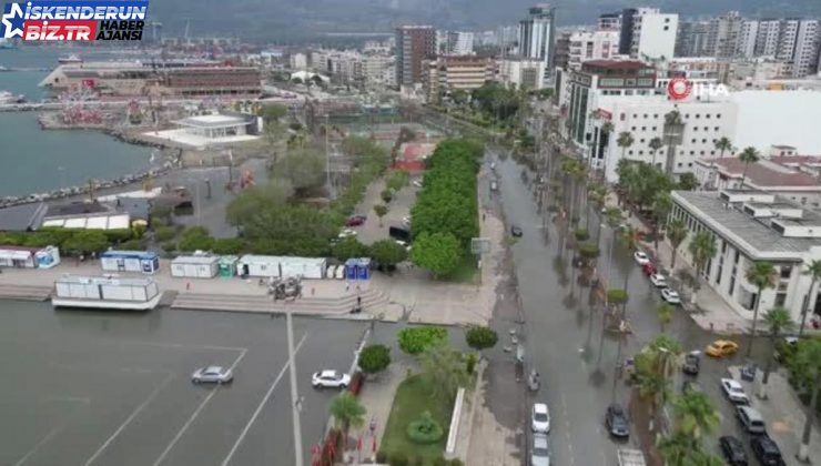 İskenderun’da kıyı şeridi tekrar sular altında kaldı