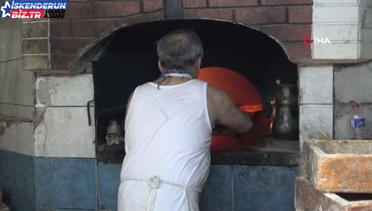 Tarihi Uzun Çarşı’nın en eski fırıncısı ‘Eyyam-ı Bahur’ sıcaklarına karşın ocak başına geçiyor