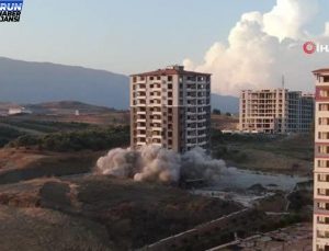 Milyonlar verip almışlardı, kağıt üzere yerle bir olan 15 katlı binadan geriye borç kaldı