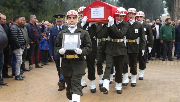 Gölcük’te motosiklet kazasında hayatını kaybeden astsubay Hatay’da toprağa verildi