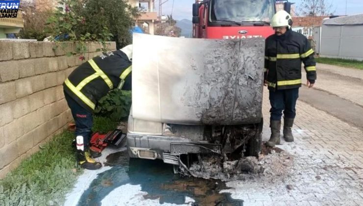 Hassa ilçesinde Tofaş marka arabada çıkan yangın söndürüldü