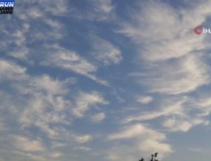 Hatay’da ‘Cirrocumulus’ Bulutları Görsel Şölen Oluşturdu