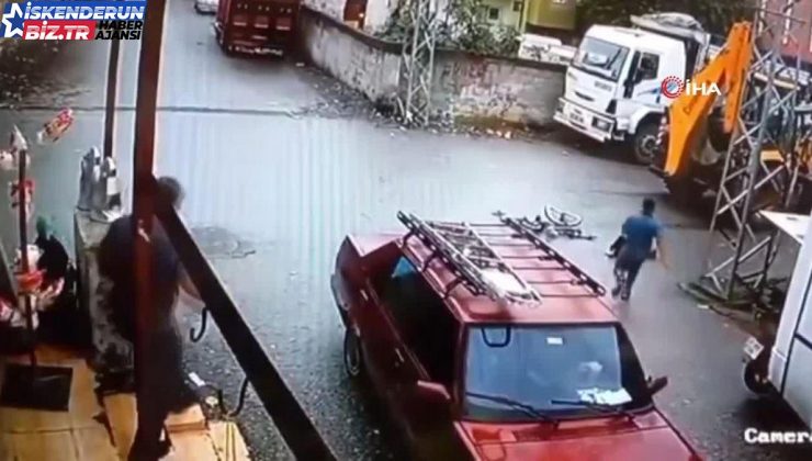 Hatay’da iş makinesi tarafından ezilen 9 yaşındaki çocuğun kaza anı kamerada