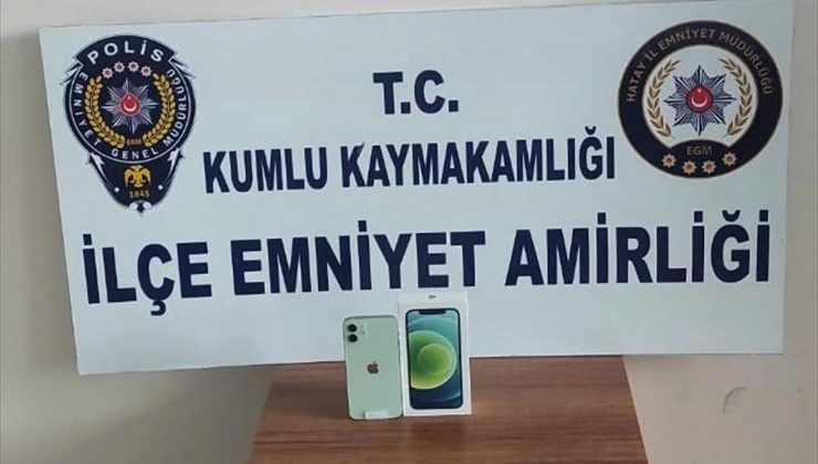 Hatay’da iş yerinden cep telefonu çalan 2 zanlı yakalandı