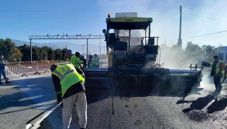 Hatay’da Yol Tamirat Çalışmaları Devam Ediyor