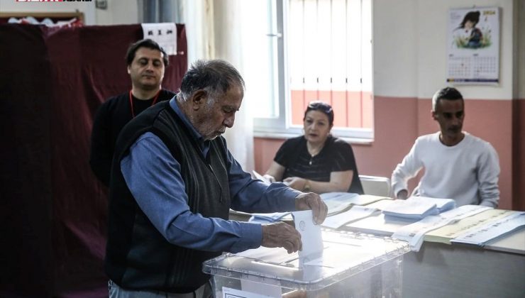 Adana, Mersin, Hatay ve Osmaniye’de lokal seçimlerde oy kullanma süreci başladı