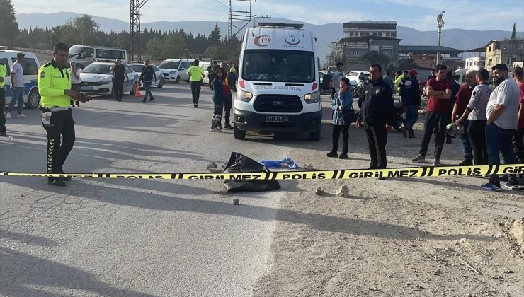 Antakya’da Motosiklet-Kamyonet Çarpışması: 1 Meyyit, 1 Ağır Yaralı