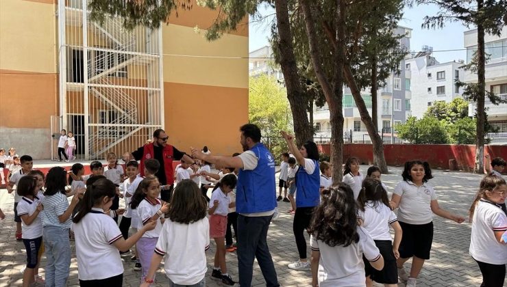 Dörtyol’da Gençlik Önderleri İlkokul Öğrencileriyle Buluştu