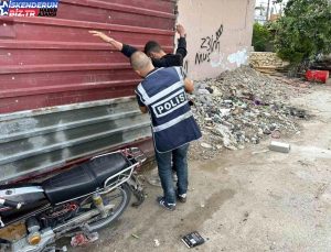 Hatay’da Göçmen Kaçakçılığı Operasyonu: Binlerce Şahıs ve Araç Sorgulandı