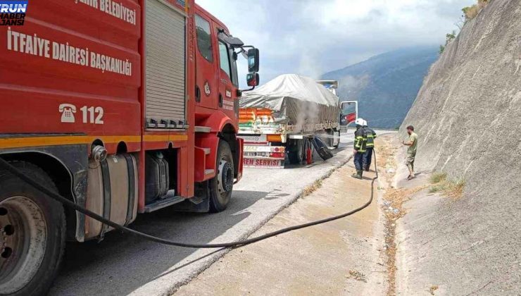 Hatay’da seyir halindeki tırın balatalarında çıkan yangın söndürüldü