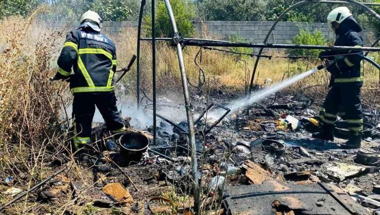 Antakya’da çadır yangını: Çadır kullanılamaz hale geldi