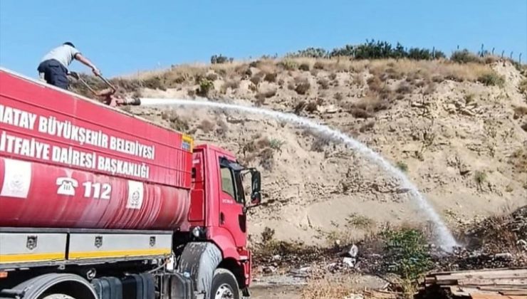 Arsuz’da çöplük alanda çıkan yangın söndürüldü