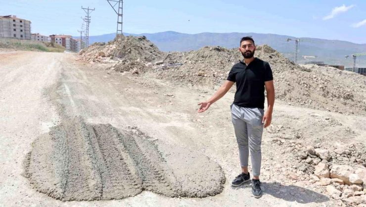 Hatay’da Beton Mikserinin Yola Beton Dökmesi Reaksiyon Çekti