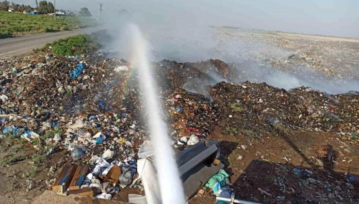 Hatay’da çöp döküm alanında yangın çıktı