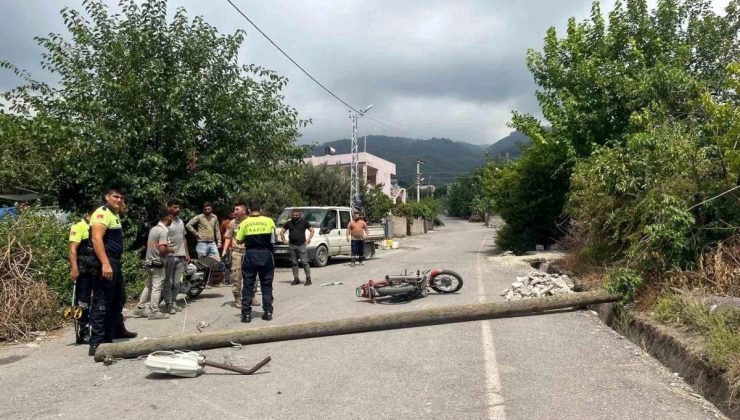 Hatay’da elektrik direği devrildi, bir kişi yaralandı