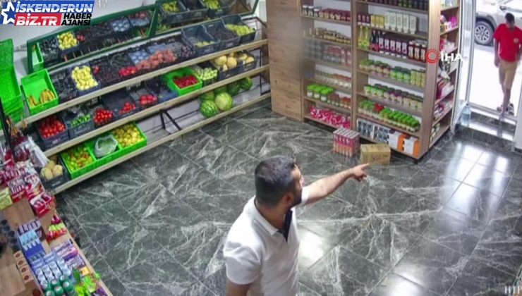 İnşaat çalışanı çamur olan ayakkabısını çıkararak markete girdi, takdir topladı