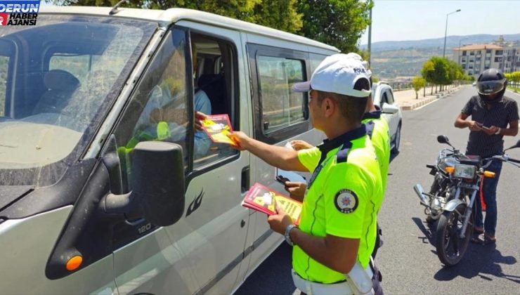 Altınözü İlçesinde Trafik Polisleri Bilgilendirme Çalışması Yaptı