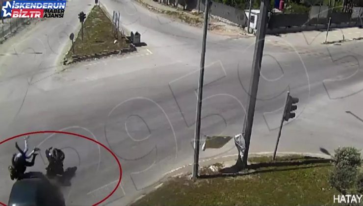 Antakya’da motosikletli arabayla çarpıştı