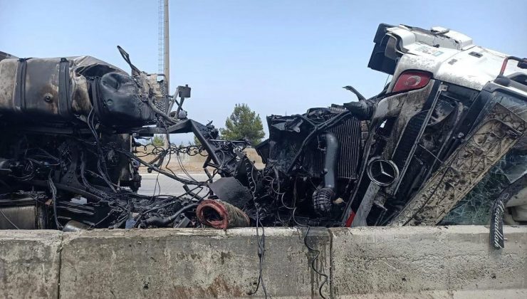 Hatay’da tır devrildi, şoför hafif yaralandı