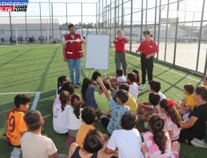 Hatay’da Türk Kızılayı tarafından başlatılan proje ile depremzede çocuklar sporla rahatlıyor