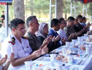 Şehit Astsubay Ferhat Gedik, mezarı başında dualarla anıldı