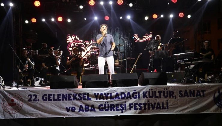 Uğur Aslan Hatay’da konser verdi