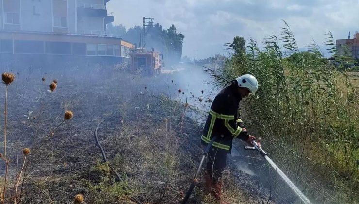 Arsuz’da çıkan yangınlar söndürüldü