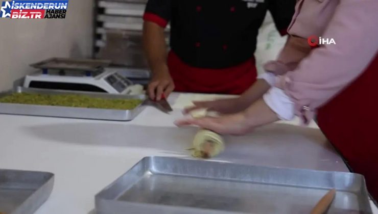 Depremzede çiftin aşk baklavası