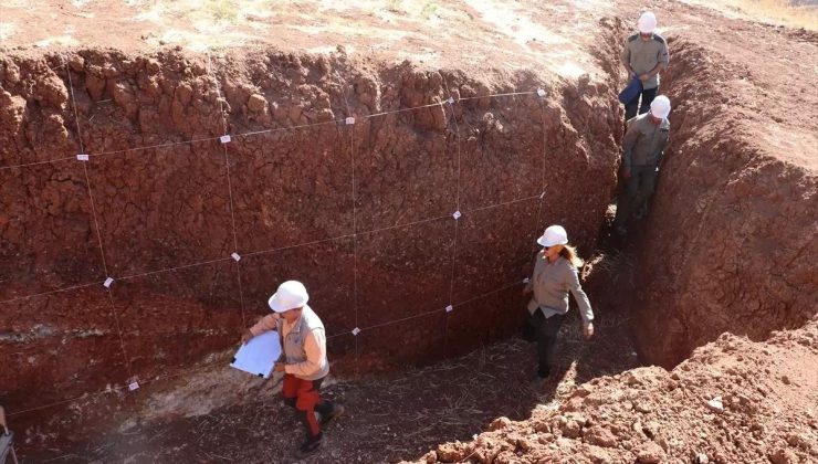 Hatay’da Sarsıntı Araştırmaları Devam Ediyor