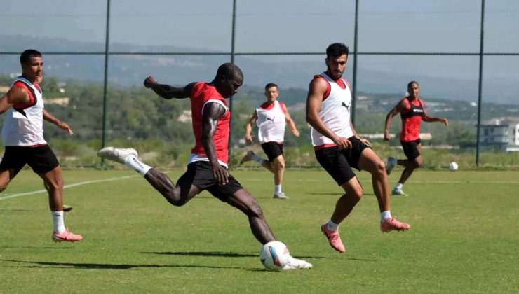 Hatayspor Trabzonspor Maçı Hazırlıklarını Çift Kale İdmanla Sürdürüyor