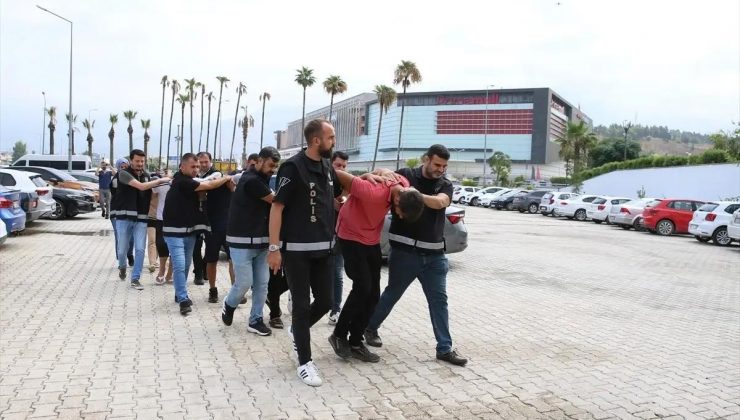 İskenderun’da bir kişi bıçaklanarak öldürüldü, 5 kuşkulu tutuklandı