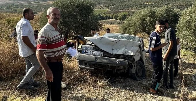 Hatay’da İki Araba Çarpıştı: 4 Yaralı