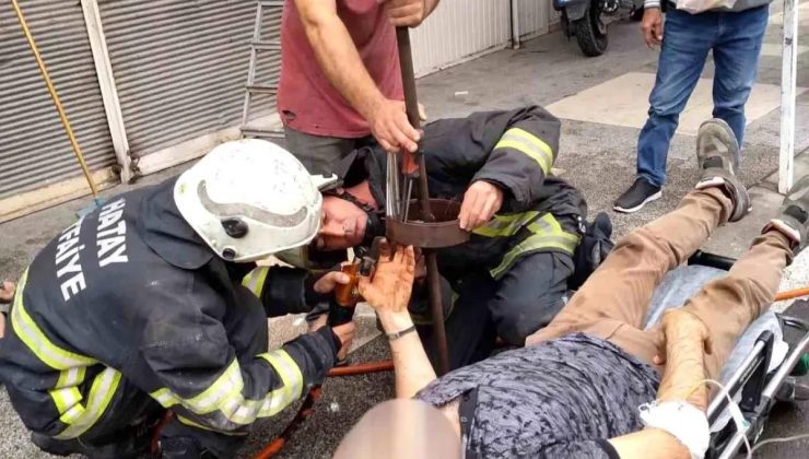 Hatay’da Kepenk Makarasına Sıkışan Vatandaş Hastaneye Kaldırıldı