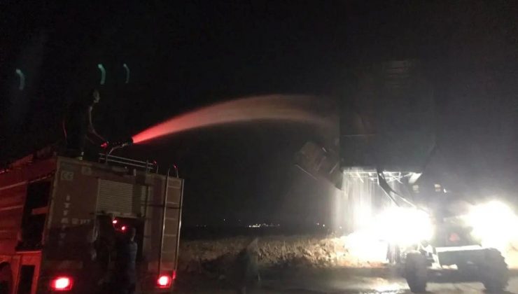 Hatay’da Pamuk Toplama Makinesinde Yangın