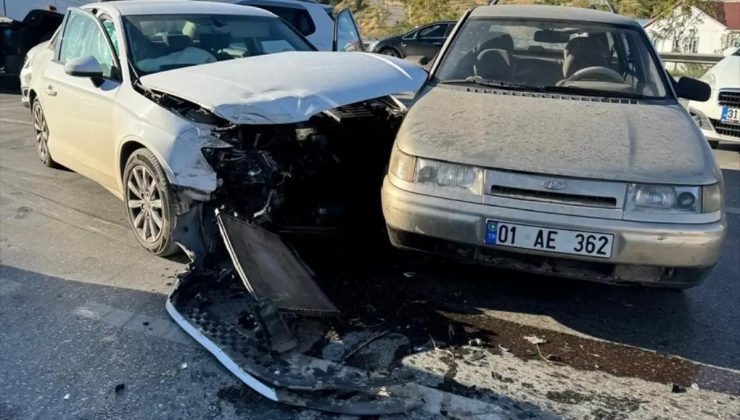 Hatay’da Zincirleme Trafik Kazası: 3 Yaralı