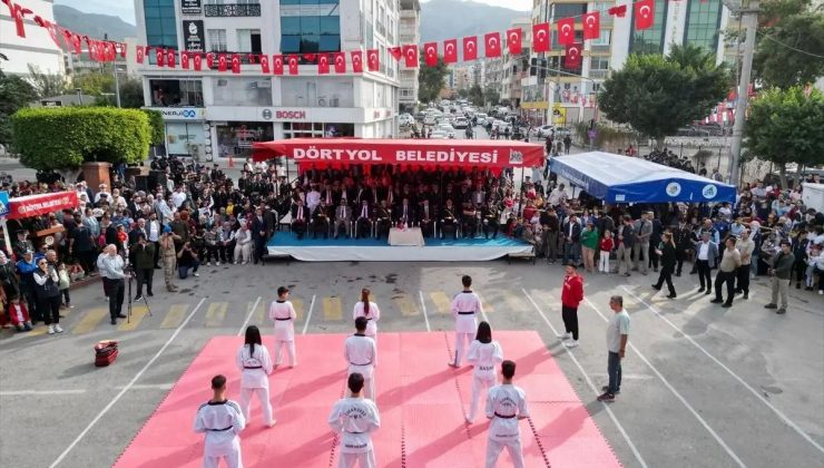 Hatay’ın ilçelerinde Cumhuriyet’in 101. yıl dönümü kutlandı