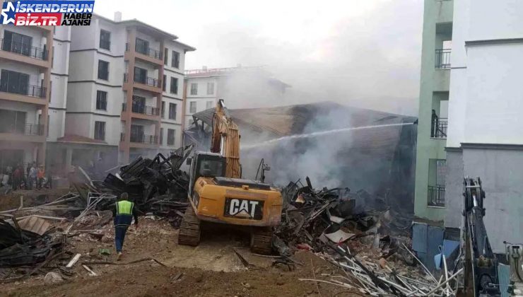 Hatay’da Şantiye Alanında Konteynerde Yangın Çıktı